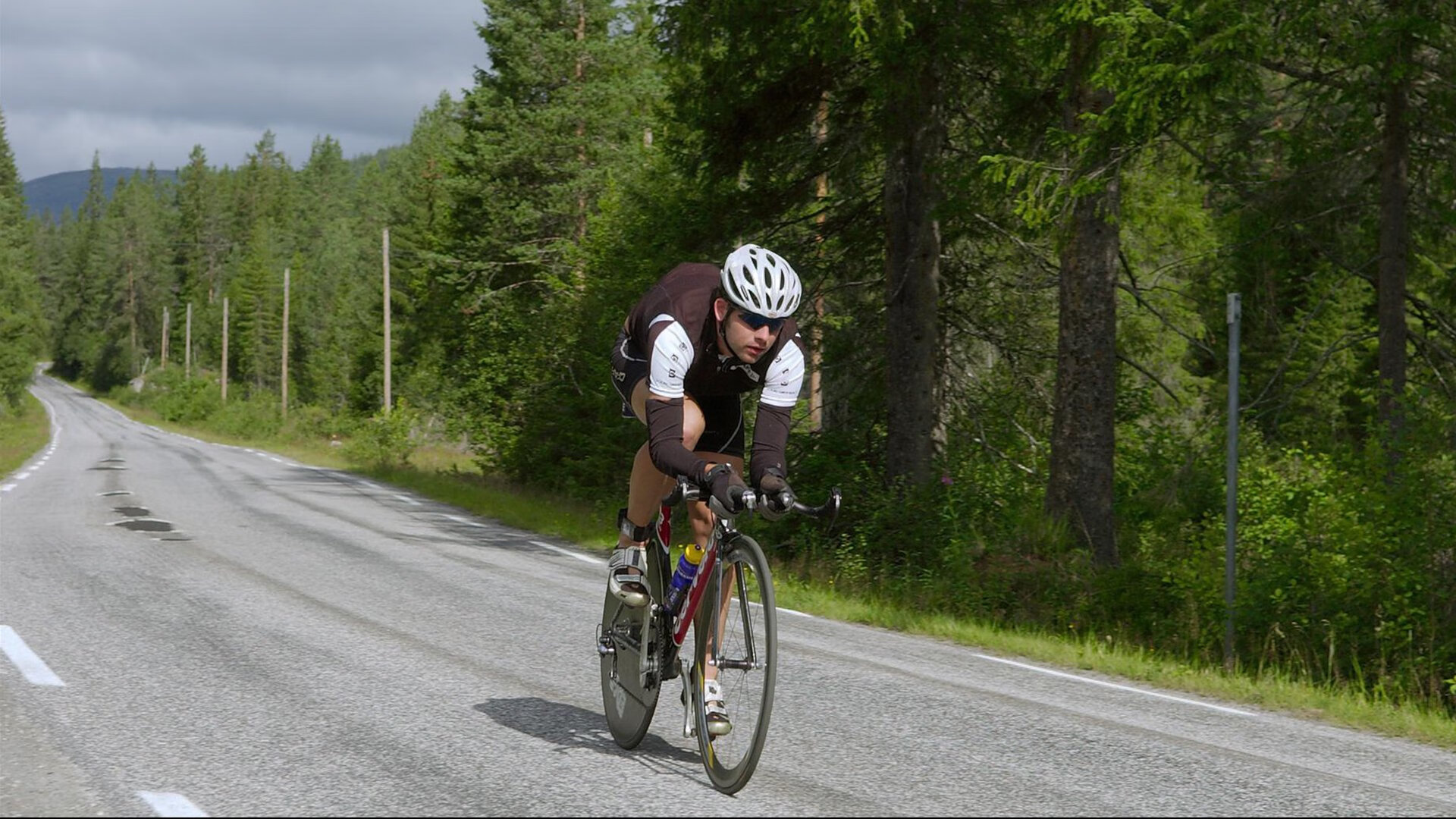 《《穿越火线》1.2版本上线，游戏平衡性大调整》，改版穿越火线